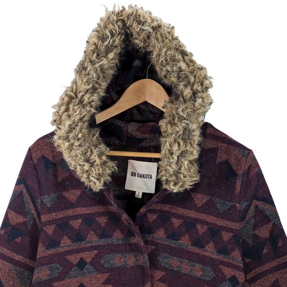 BB Dakota Aztec Fur Trim Coat Blanket Southwestern Dusty Parka Winter Jacket S - Picture 4 of 12